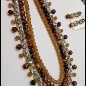 Meet your Posher, Muneera